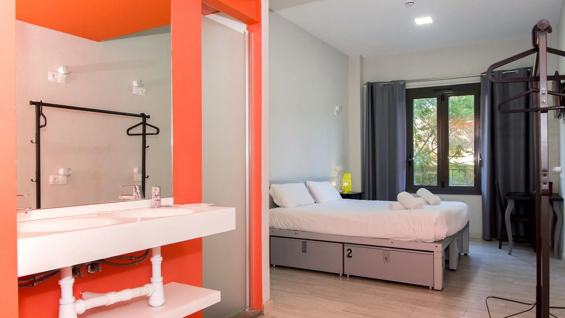 Bcnsporthostels Barcelona Hostal