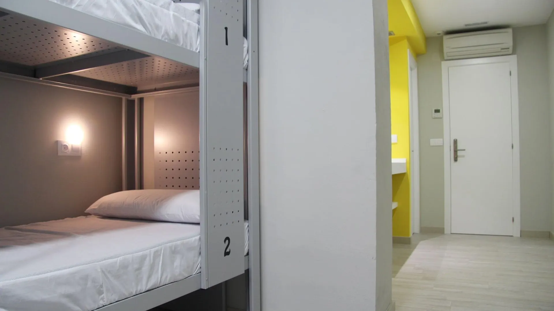Bcnsporthostels Barcelona Hostal