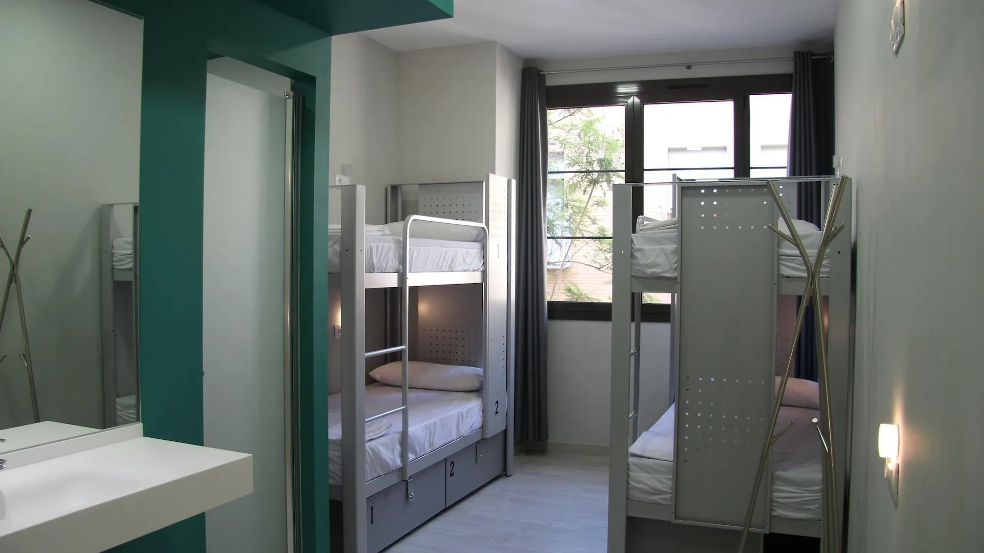 Hostal Bcnsporthostels Barcelona